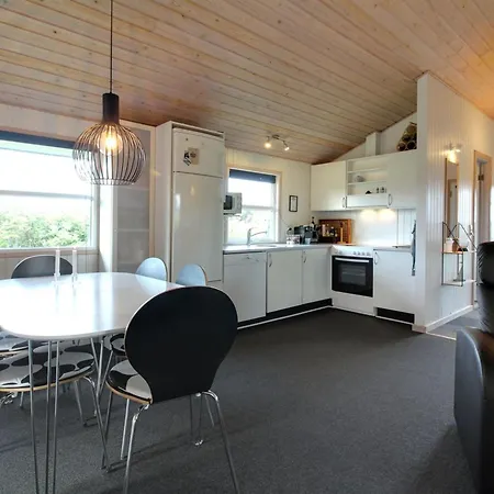 Myriam - 200m From The Sea By Interhome